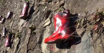 Rize'de Renkli Taş Duvar: Hem Hobi Hem Yol Tarifi