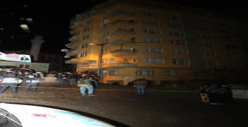 Yeniköyde 21 Daireli Bina Boşaltıldı