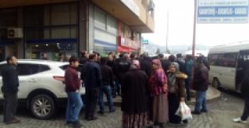 DAMBIL PARÇASI DÜŞTÜ HASTANEYE KALDIRILDI