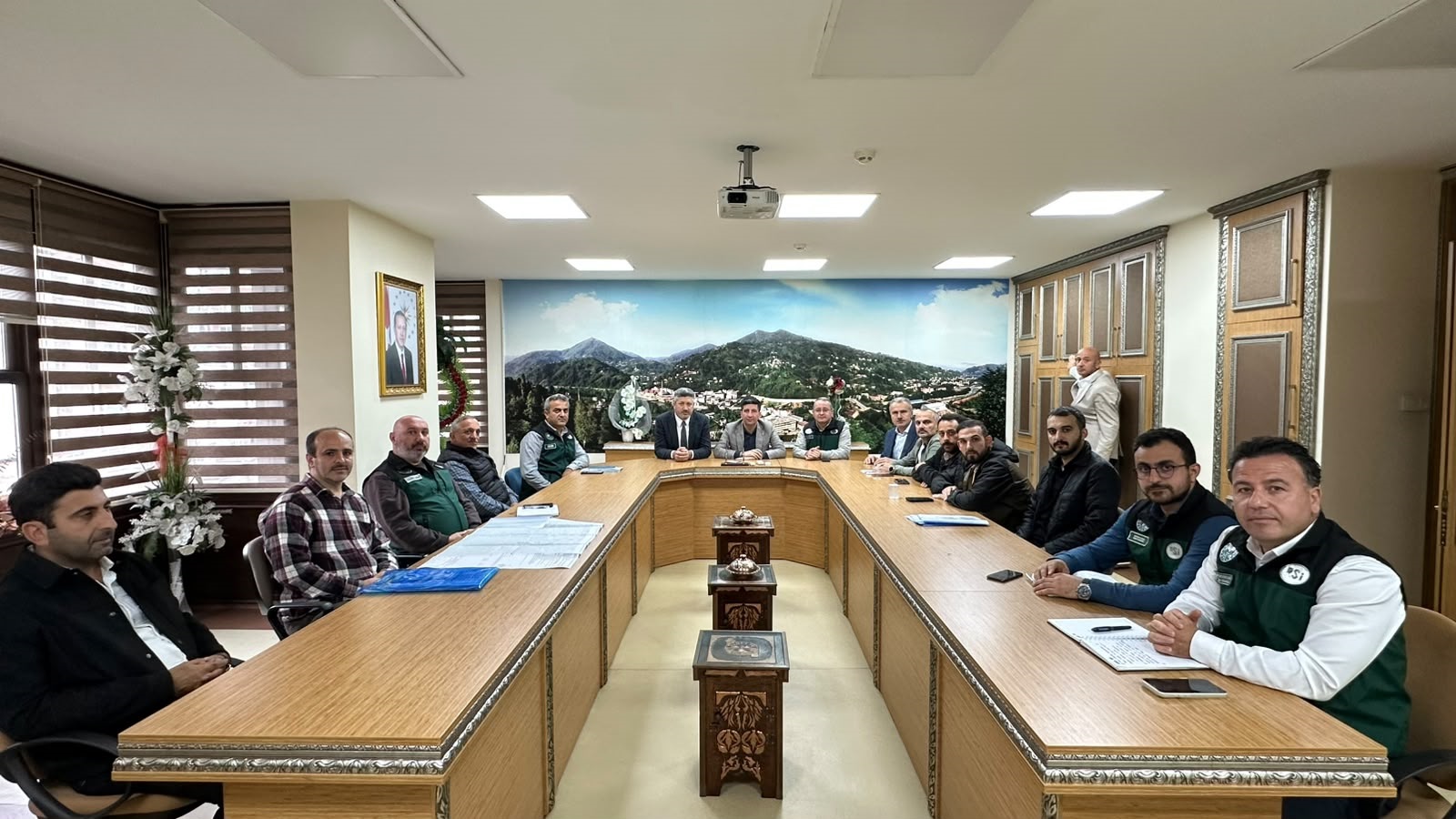 Güneysu’da DSİ İş Birliğiyle Yürütülen Projeler Masaya Yatırıldı